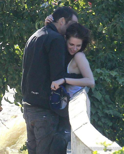 Kristen Stewart Cheating Full Pics