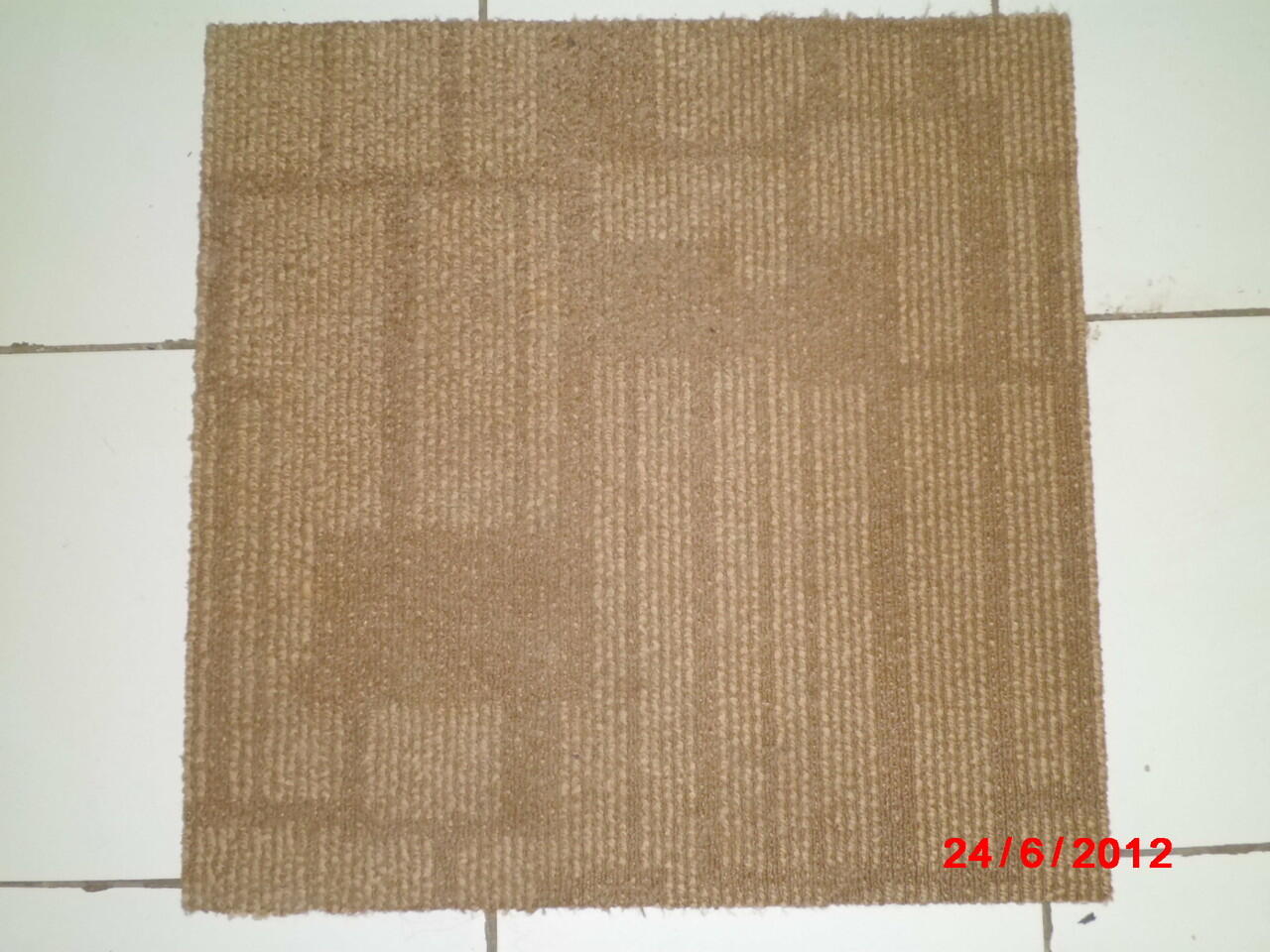  Karpet Lantai Bekas Kantor Elegan Cuma Rp 3000 Perak 