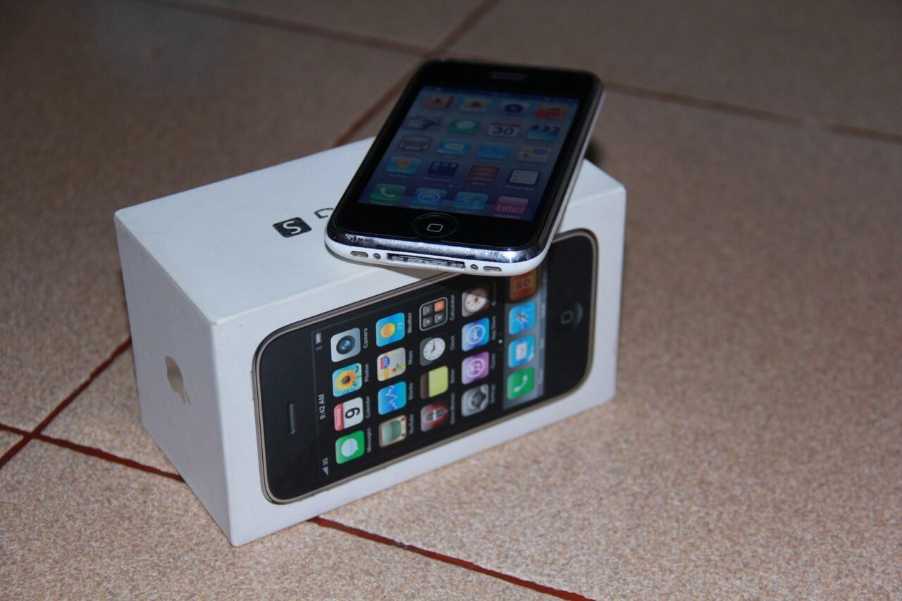 Jual iPhone 3GS 32GB Jogja / Yogya