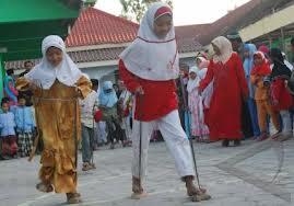 bedanya anak zaman dulu ama anak zaman sekarang (PIC)