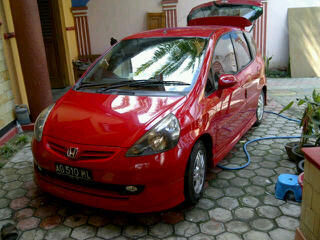 Jual Jazz I-dsi matic 2004 Merah Mulus
