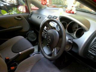 Jual Jazz I-dsi matic 2004 Merah Mulus