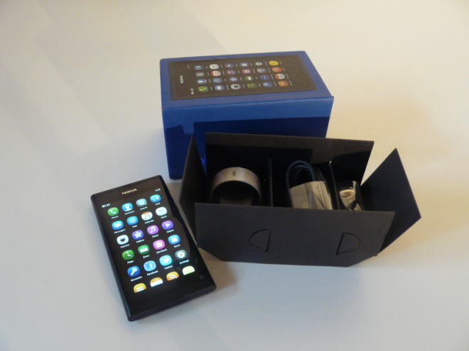 Nokia N9.Rp. 1.500.000 NO.LAYANAN 0878-4309-4747