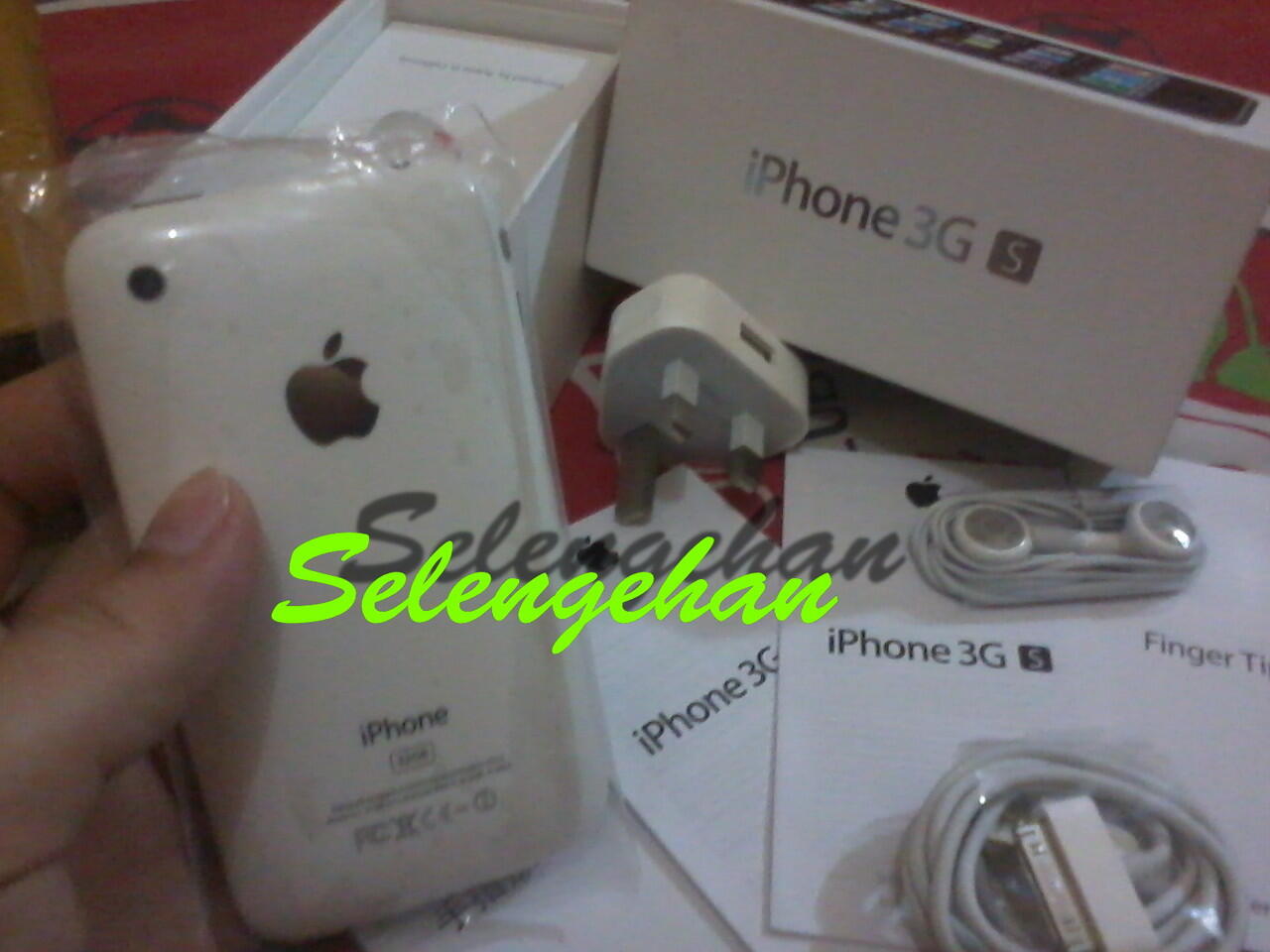 iPhone 3gs black 16 dan 32GB BLACK new bm stok sedikit!!!!!
