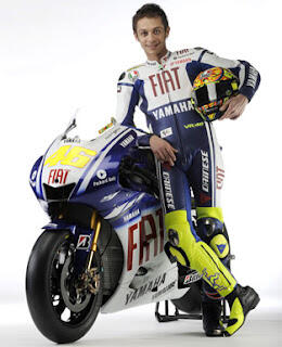 Valentino Rossi Selesai Tanda Tangani Kontrak Yamaha!!!!!!!!!