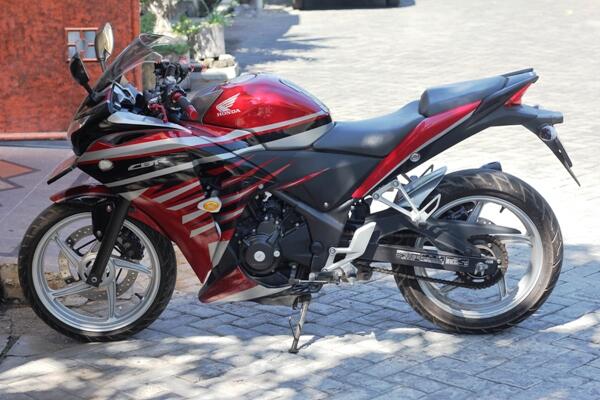 WTS > CBR 250 Non ABS Desember 2011