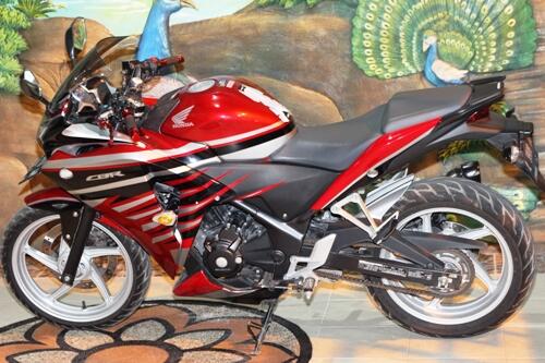 WTS > CBR 250 Non ABS Desember 2011
