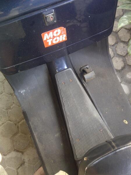Jual Vespa PX 150 Exclusive 2 2001