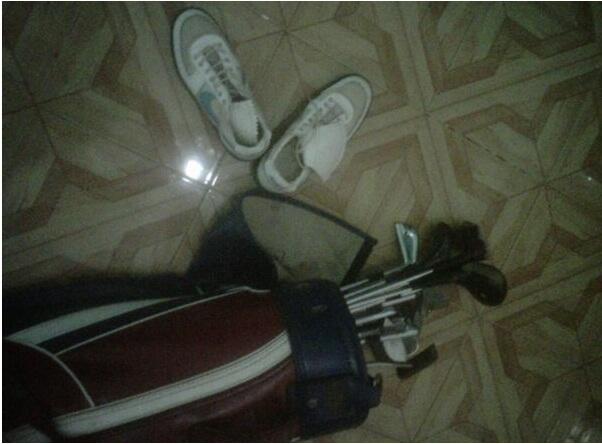 Satu Set Golf (SPALDING) 2nd Lengkap (Wood, Iron, Putter, Case, dan Sepatu) MURAH!!!