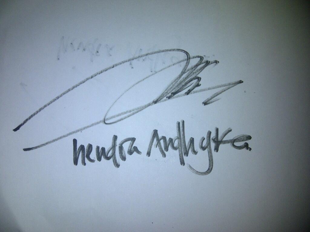 Grafologi Silahkan upload tanda tangan dan nama lengkap