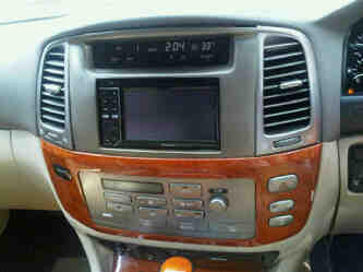 for sale: Toyota Cygnus tahun 2003