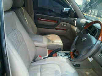 for sale: Toyota Cygnus tahun 2003
