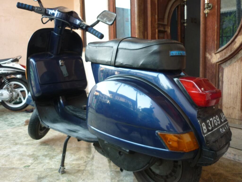 JUAL MOTOR PIAGGIO VESPA PX 150 TAHUN 1994 WARNA BIRU DONGKER