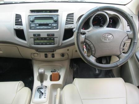 Toyota Fortuner 2006 Automatic Type 2.7 G Lux