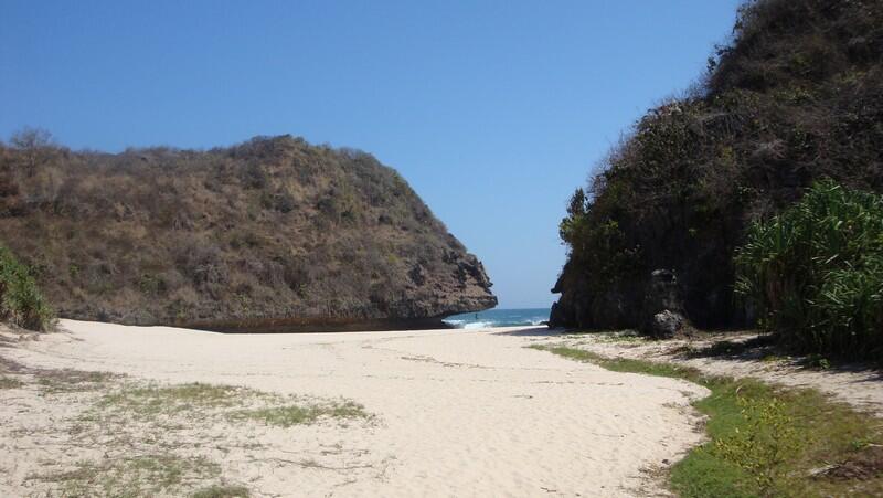 Pulau Glatik Ujung Selatan P. Jawa Bagian Yogyakarta