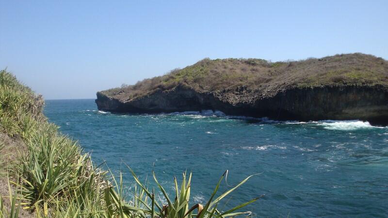 Pulau Glatik Ujung Selatan P. Jawa Bagian Yogyakarta