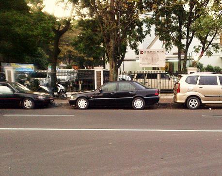 Mercy C230 Kompressor 1999 (D) Hitam AT 2300cc ORI W202