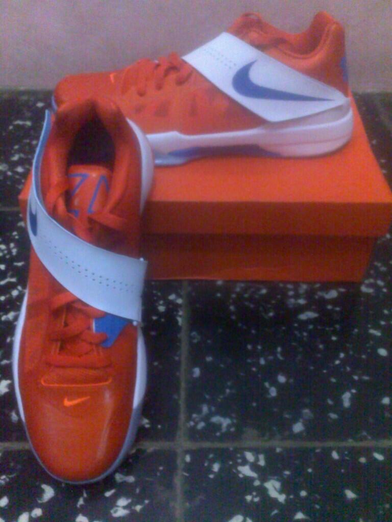Kol_pri Sepatu dan Jersey Basket Legit