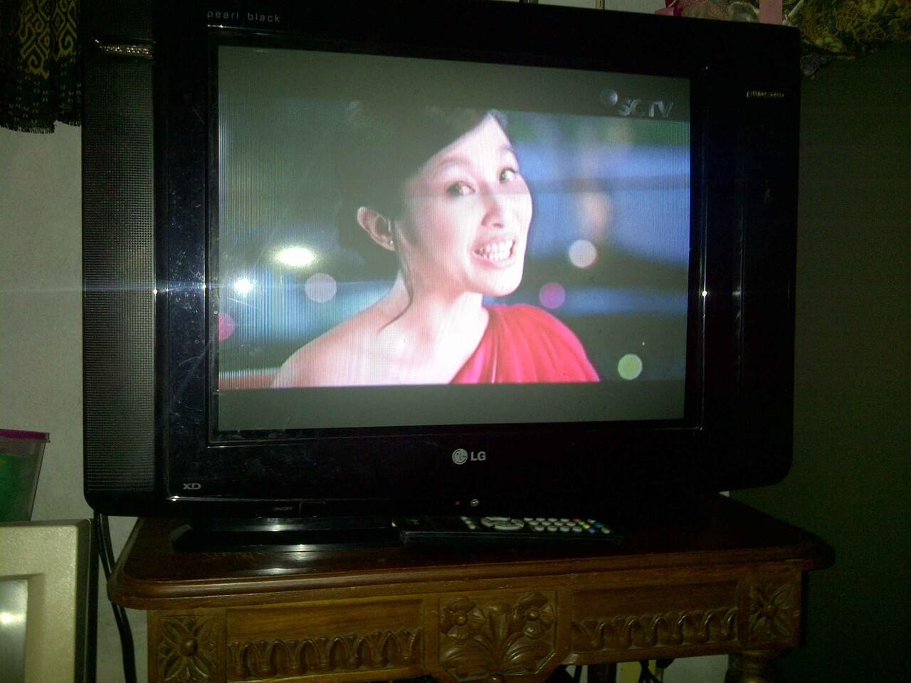 TV LG FLAT 21 INCH