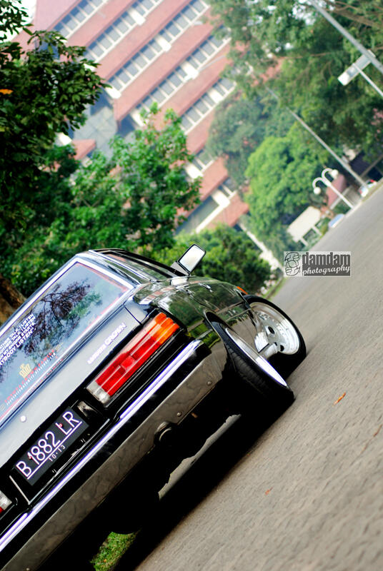 Toyota Crown Deluxe 81 Full Modification
