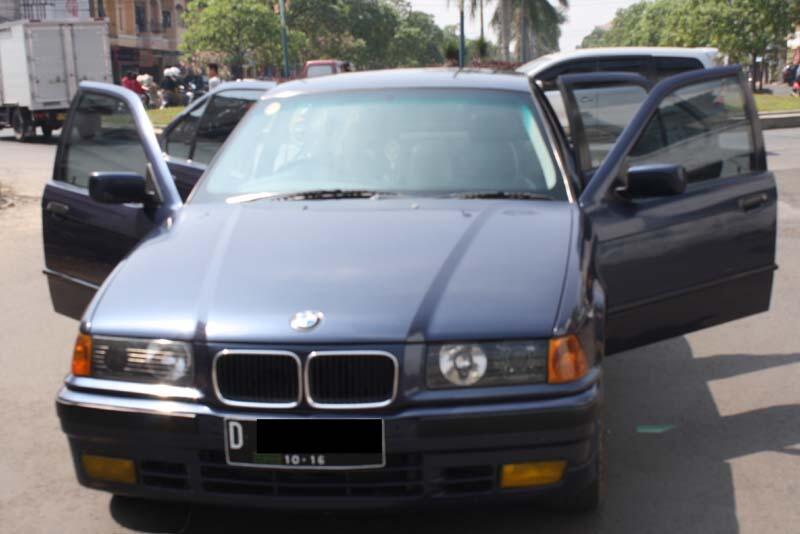 BMW 318 Buldog M/T 1991 Bandung