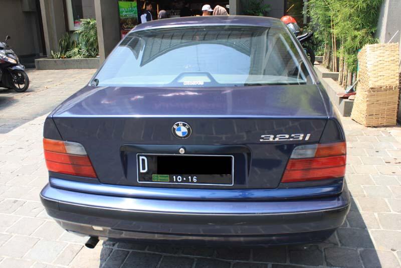 BMW 318 Buldog M/T 1991 Bandung