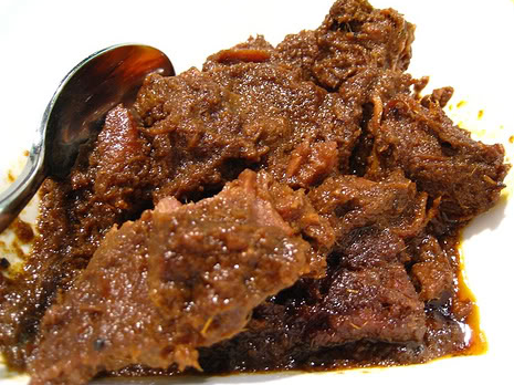 Ini Dia Perbedaan Rendang Indonesia dan Malaysia