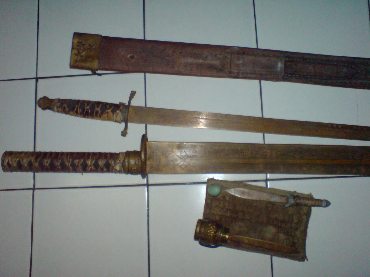 Terjual Katana pedang samurai  bintang  9 gunung 9 asli 