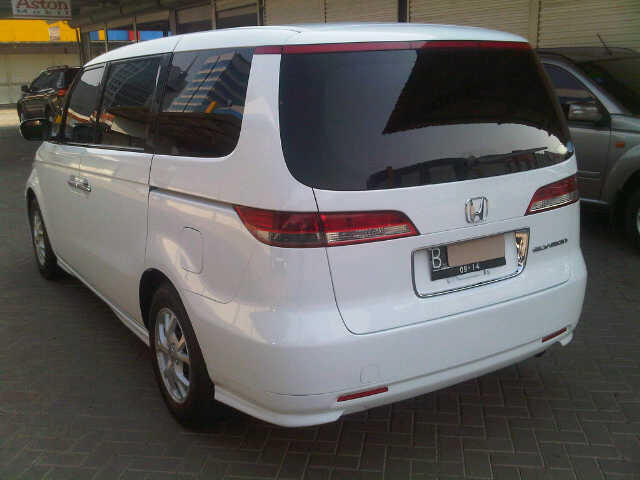 Honda Elysion White 2004 (Collector Item) 99% Muluss Tanpa Cacat Tangan Pertama ^^