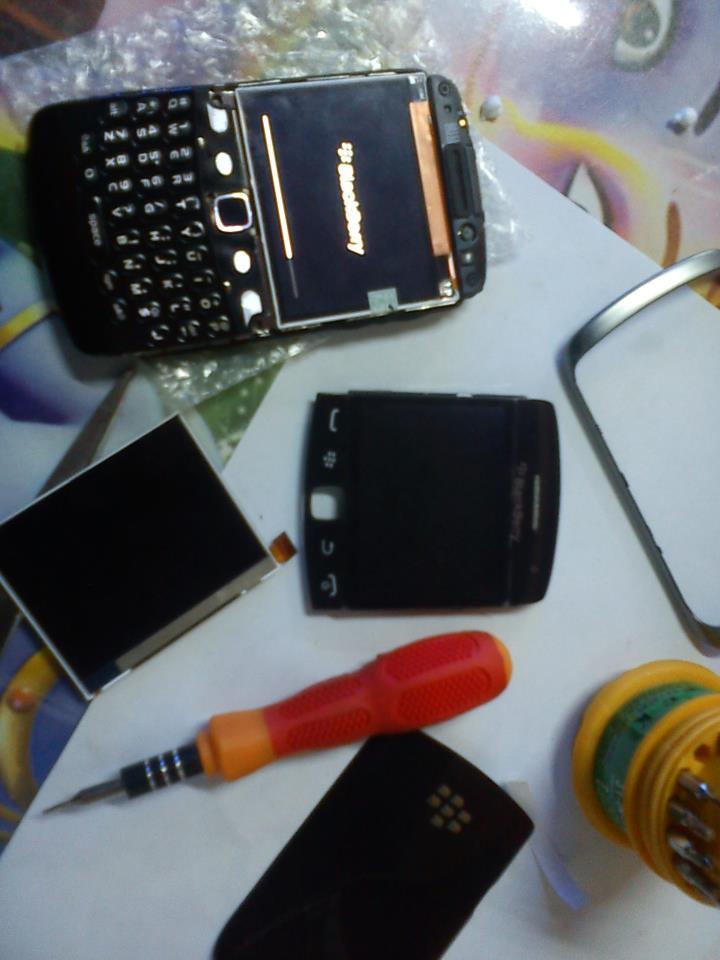 JUAL sparepart blackberry LCD,FLEXI,TRACKPAD,TRACKBALL,CASING DLL BANDUNG