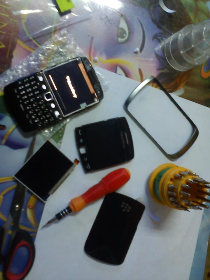 JUAL sparepart blackberry LCD,FLEXI,TRACKPAD,TRACKBALL,CASING DLL BANDUNG