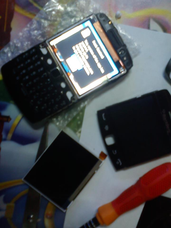 JUAL sparepart blackberry LCD,FLEXI,TRACKPAD,TRACKBALL,CASING DLL BANDUNG