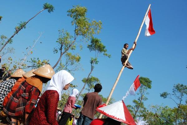 Ragam Upacara 17 Agustus Unik dan Menarik