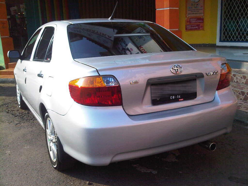 Terjual Toyota  Vios  Limo  Silver 2004  M T KASKUS