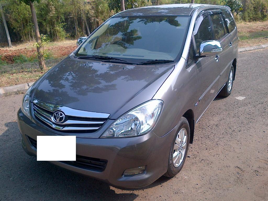 Innova Diesel V A/T 2009 Dark Grey - Superb Condition
