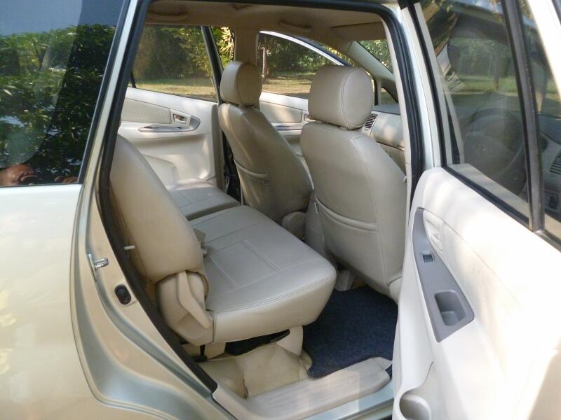 Kijang Innova Bensin G M/T 2007 Silver - Ready To Use