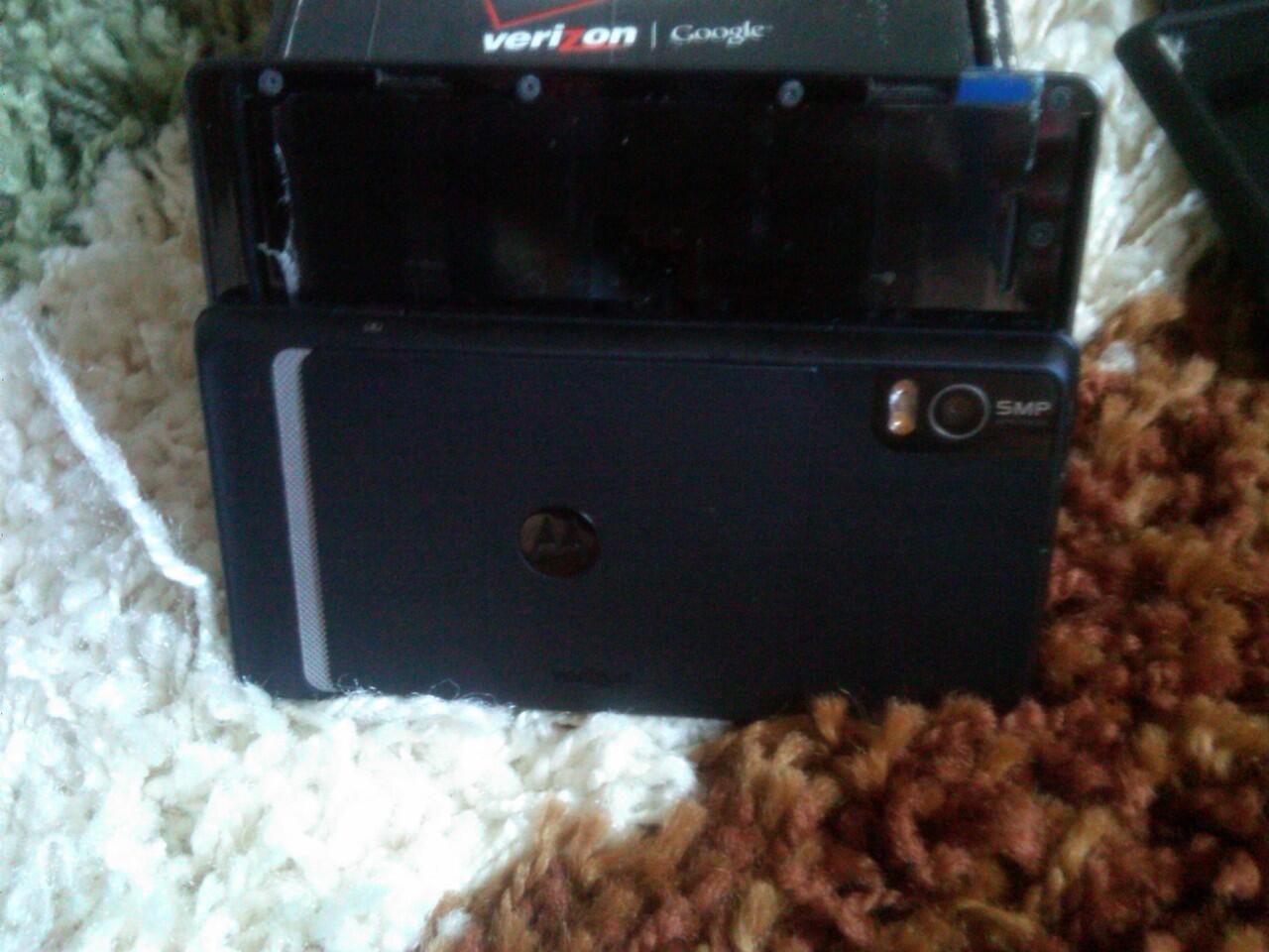 Dijual Cepat Smartphone Motorola DROID 2 CDMA, FULL SET Jarang Ada! MULUS!