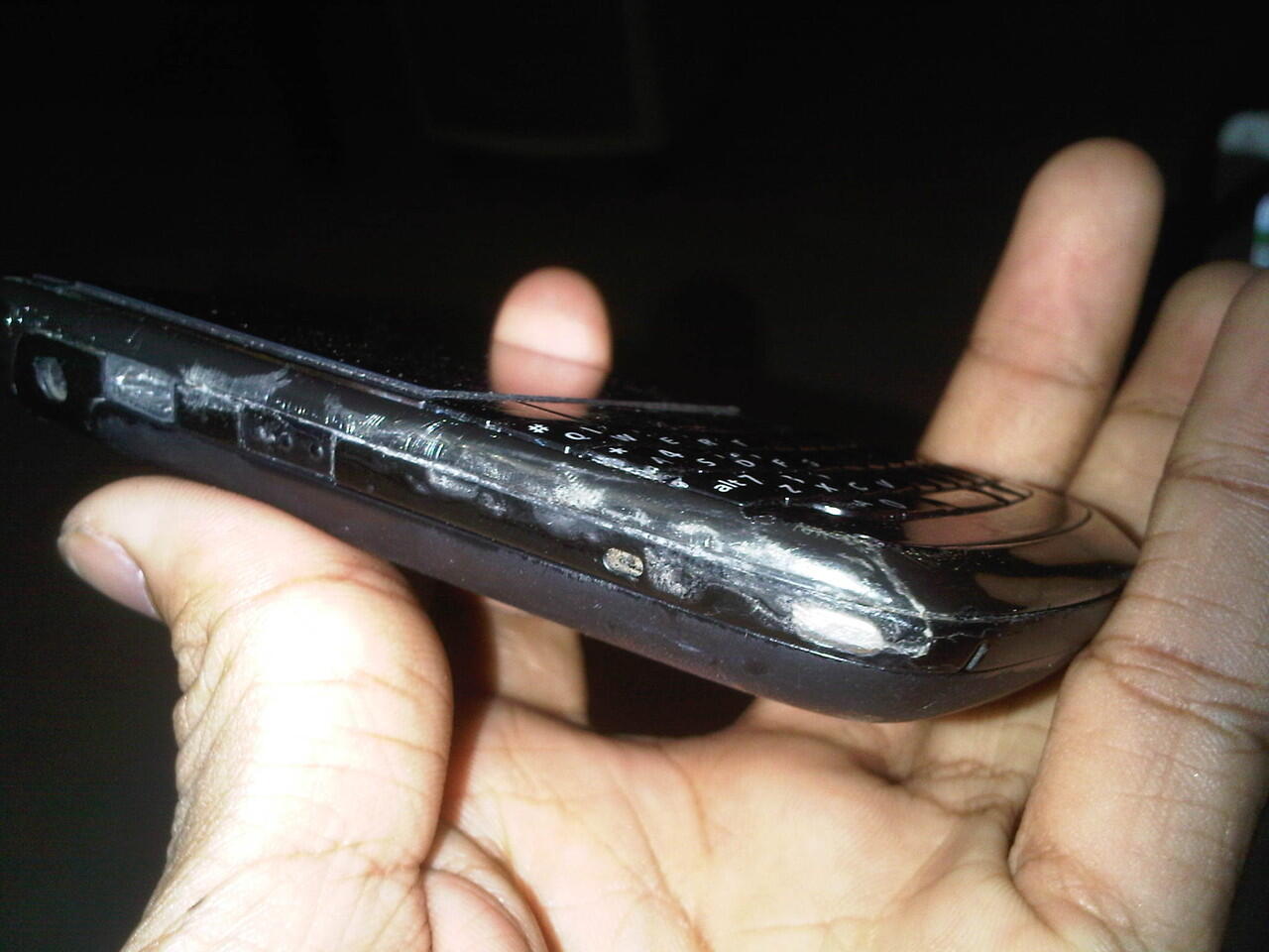 iphone 3g 16gb black apa adanya only 1,4jt bonus blackberry onyx matot