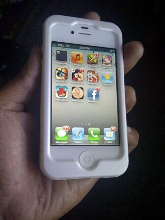 IPHONE 4S 16GB WHITE BATANGAN BEST OFFER