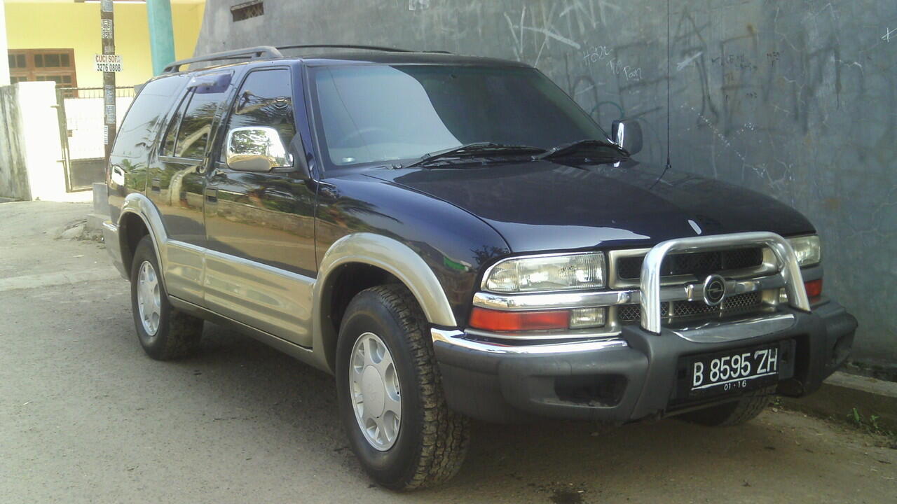 OPEL BLAZER DOHC LT TH 2001