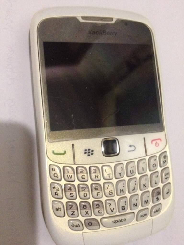 WTS Blackberry Gemini 8520 White