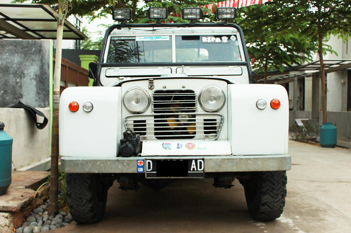 Sell Land Rover Thn 73 Kanvas