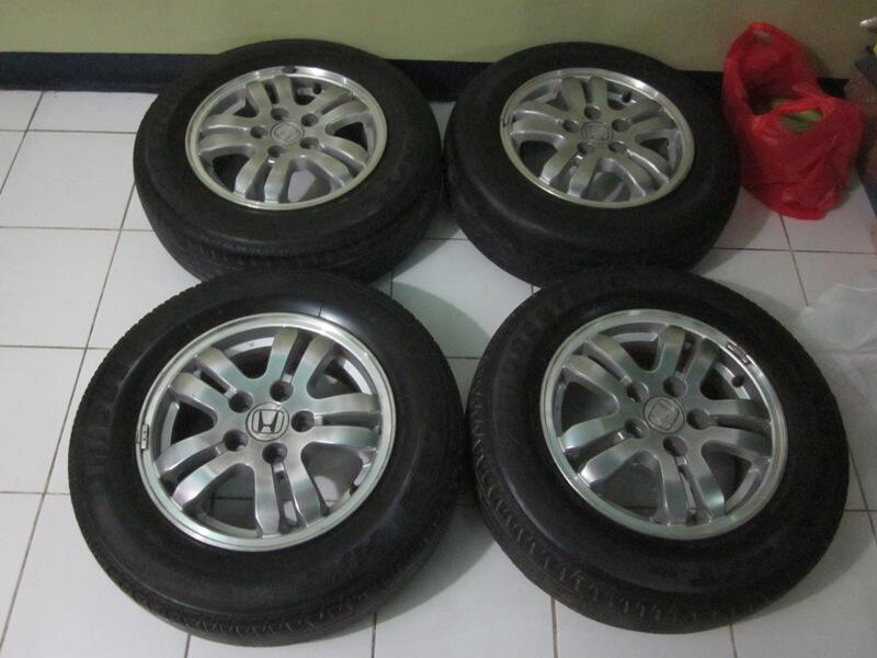 Terjual VELG OEM CRV 2004. R15 Baut/PCD 5 X 114,3  KASKUS