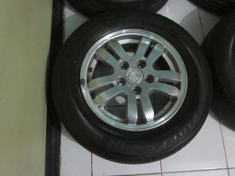 Terjual VELG OEM CRV 2004. R15 Baut/PCD 5 X 114,3  KASKUS