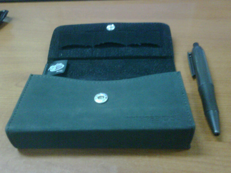 WTS 3DS Hori Mario Kart 7 Racing Wheel & Microsuede Touch Pak Black