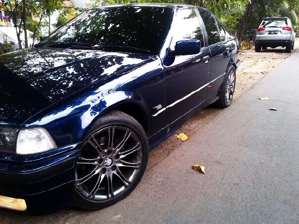 BMW 320i '94 VR'17/M3 (istimewa)