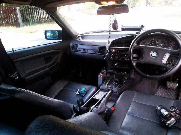 BMW 320i '94 VR'17/M3 (istimewa)
