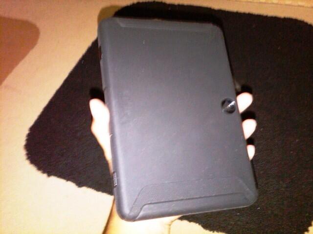 WTS atau WTT second playbook 16 GB plus Otterbox defender dan HDMI 3D gold plate 3M
