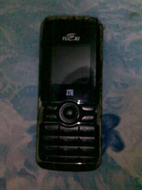 Dijual HP ZTE FlexiPhone C321 Bisa Untuk Flexi & Esia (2nd)