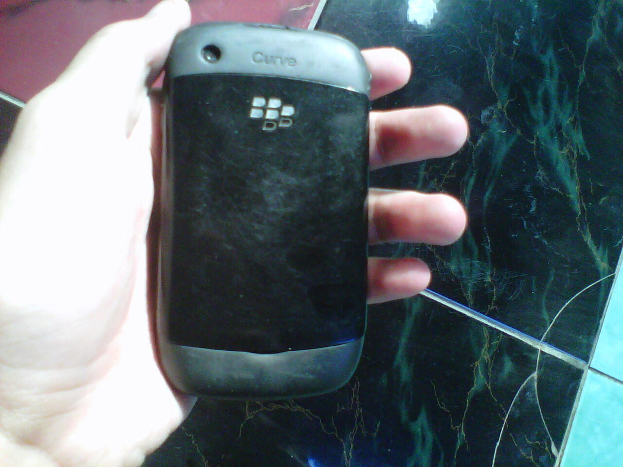 BLACKBERRY/BB GEMINI 8520 BLACK FULLSET GARANSI SS 1.3 NEGO tipis JOGJA/SOLO